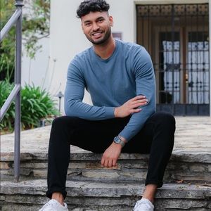 Zara Medium Basic Sweater